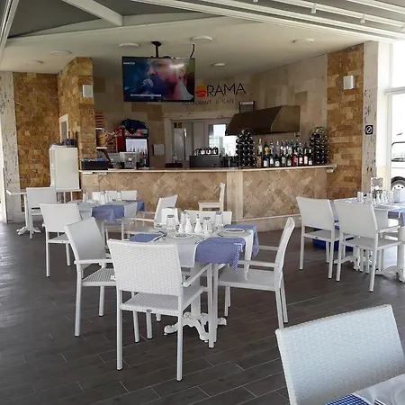 1 Apart At Kusadasi Village Apartmán
