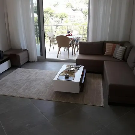 1 Apart At Kusadasi Village * Soğucak
